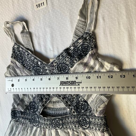 Japna women’s Sleeveless V-neck Short Romper size XS, Gray & White Stripes - Picture 2 of 9